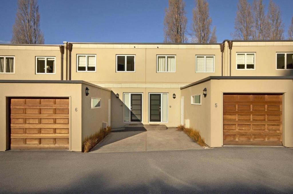 Esplanade Queenstown By Staysouth מראה חיצוני תמונה